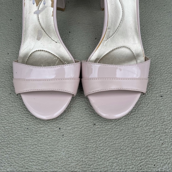 🛍SALE🛍Bandolino Pink Strappy Sandals 8 - Picture 5 of 13